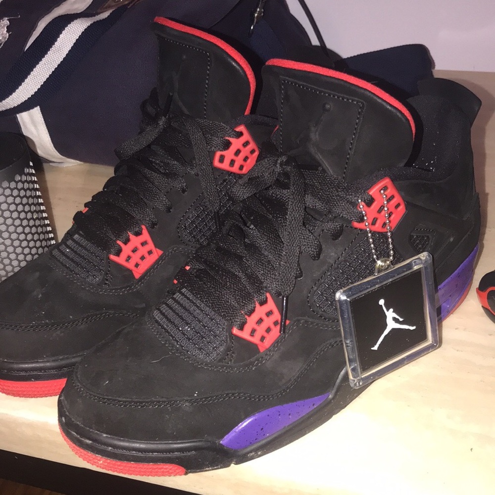 Jordan 4s